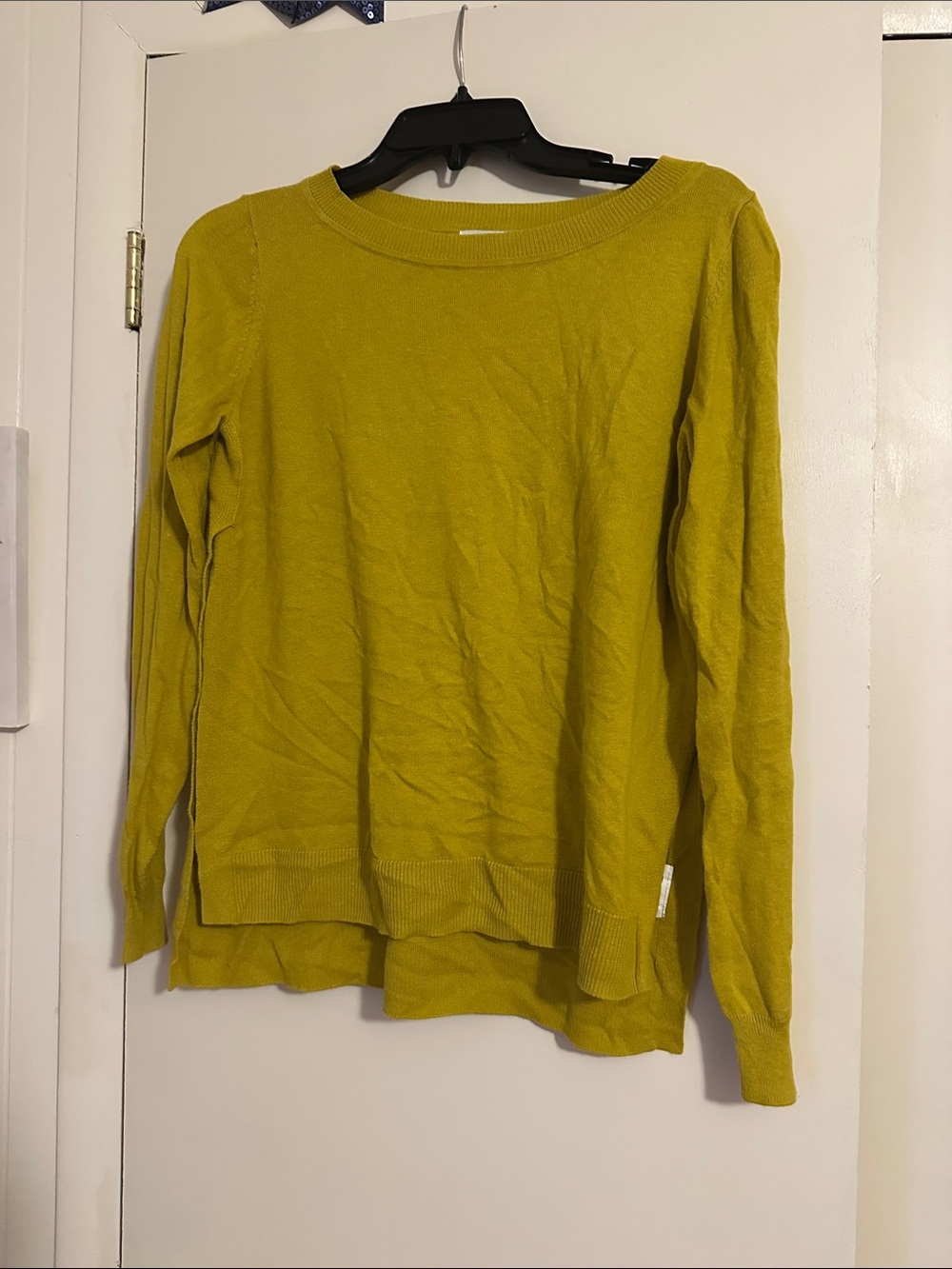 Old Navy Women's Crewneck Sweater in Olive